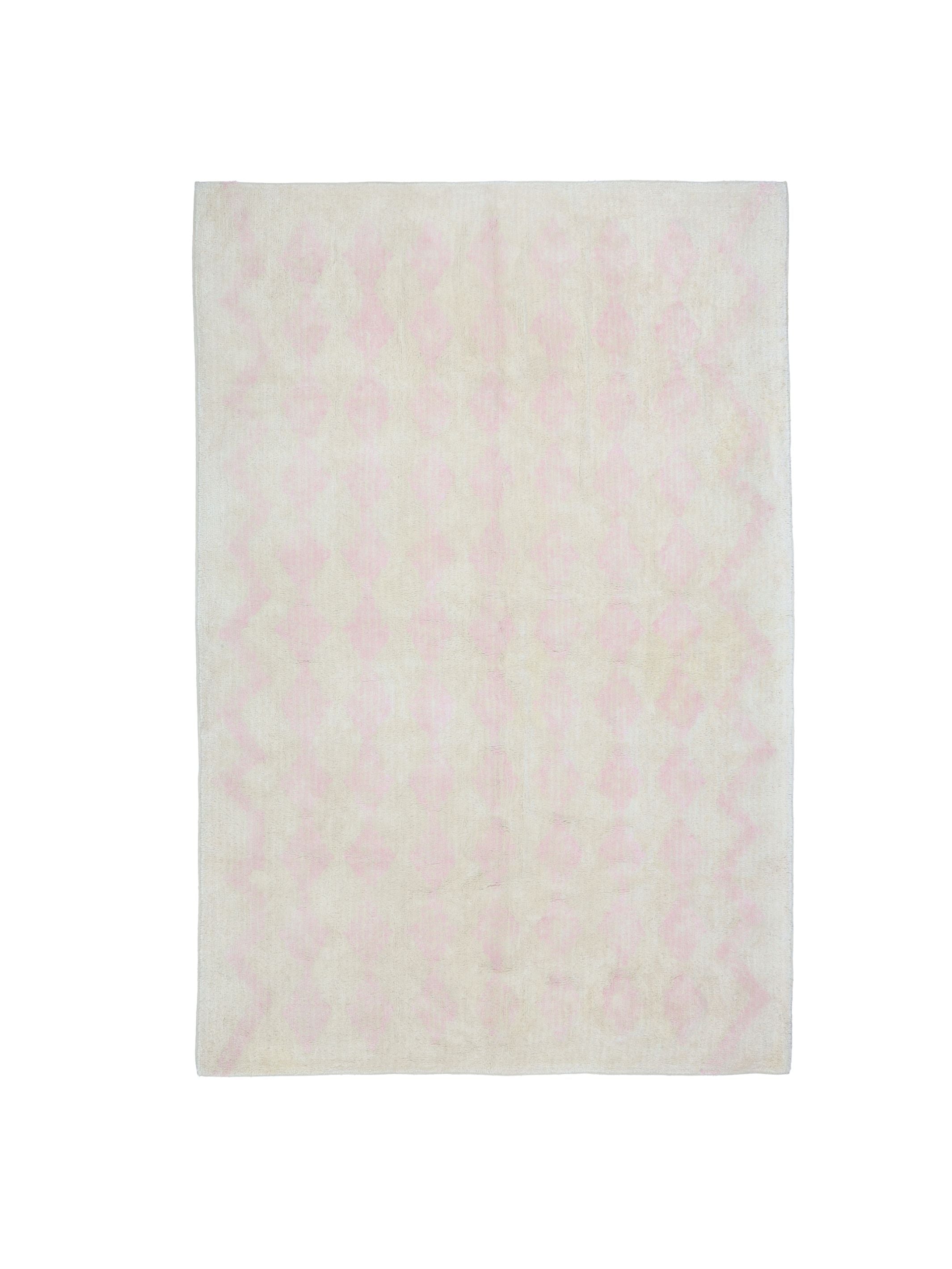 Soft Pink Diamond Rug – Hunter & Nomad