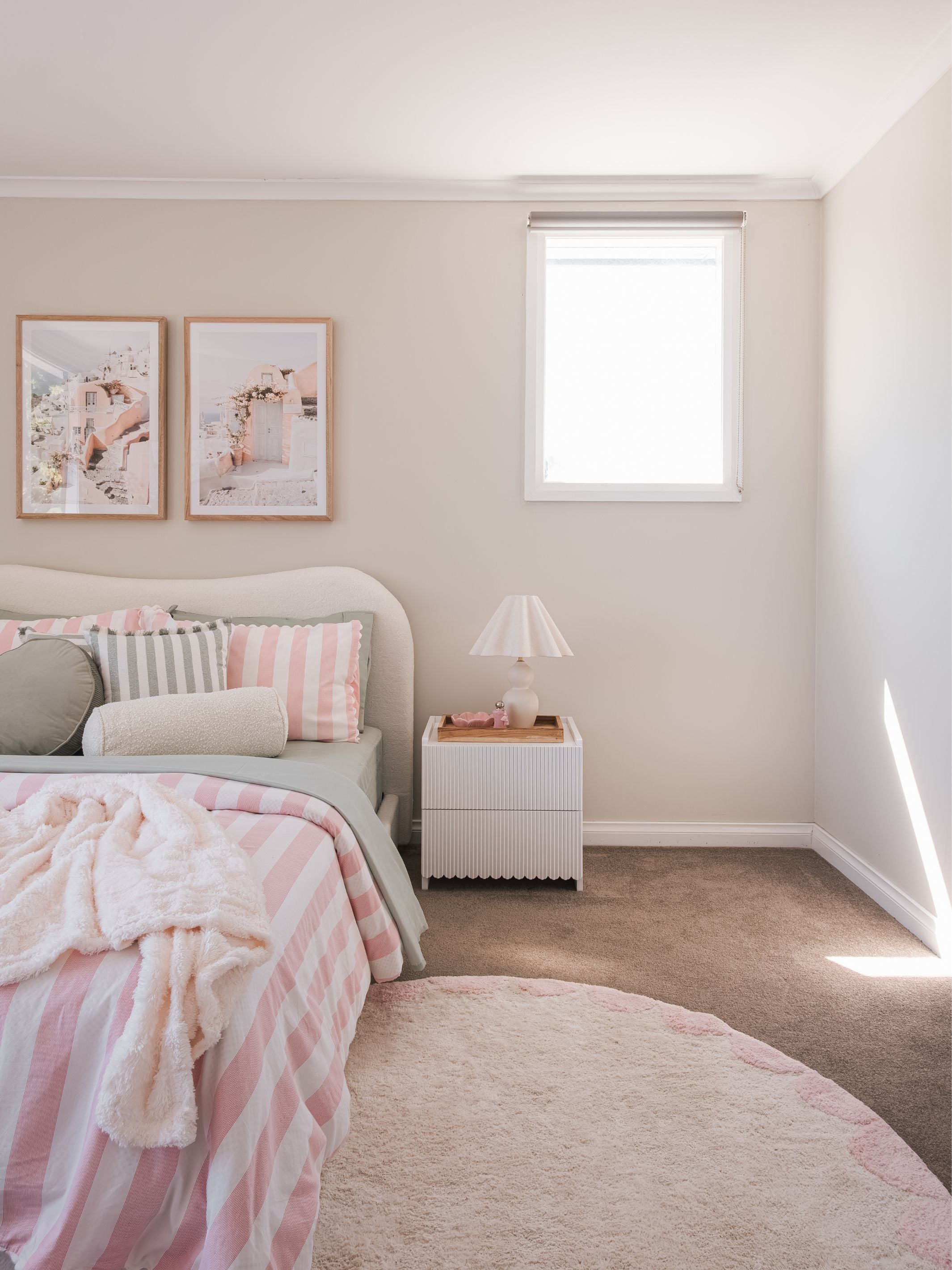 Soft Pink Scallop Rug - Round